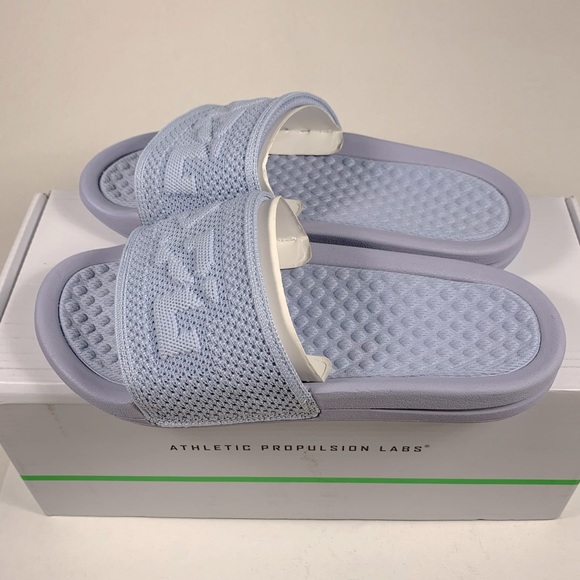 APL Shoes - NEW APL Athletic Propulsion Labs Women's Big Logo Techloom Slide Sz 5